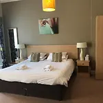 Hotel Lambert Manor 3*